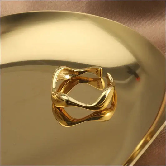 Asymmetrisk Silverring i Silver – Modern Design - Gyllene / Silverringar