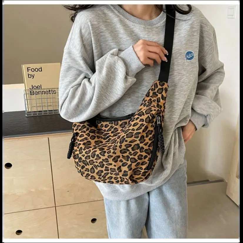 Printed Leopard Kanvas Crossbody Damväska - mutual