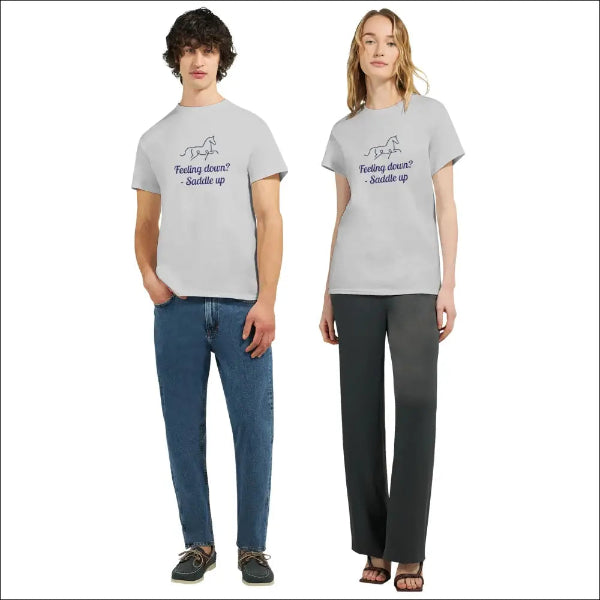 Unisex T-shirt i bomull för ridsport och sociala evenemang - Premium Print Material from Picatshirt - Just 388 kr! Shop now at Picatshirt