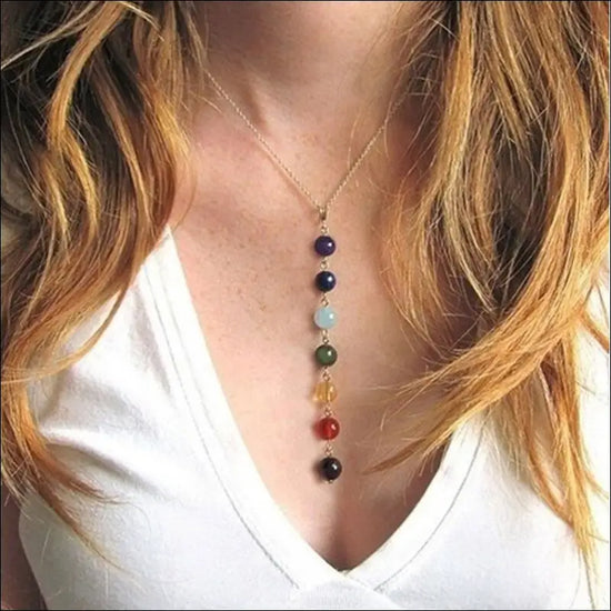 Bohemiskt hängsmycke halsband med chakra stenar för kvinnor