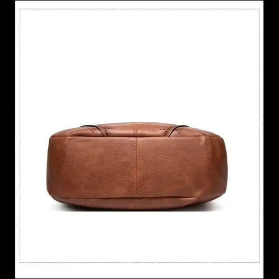 Rymlig Dam Weekend Bag med Axelband i Konstläder - Brun / Dragkedja på ovansida / Stor hoboväska dam