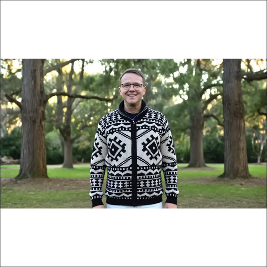 Gestrickte Herren-Strickjacke im nordischen Stil – Polokragen &amp; Reißverschluss