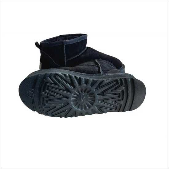 UGG W Classic Ultra Mini Plattform Svart Mocka - Stövletter