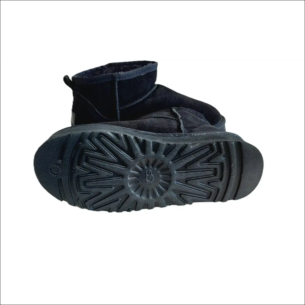 UGG W Classic Ultra Mini Plattform Svart Mocka - Stövletter